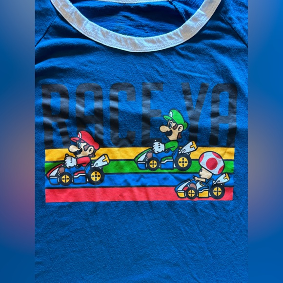Women’s XL Mario Kart “Race Ya” short sleeve shirt - Picture 2 of 5